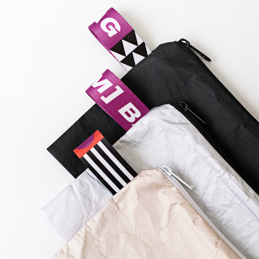 ARVO taštička zlatá : barevný popruh