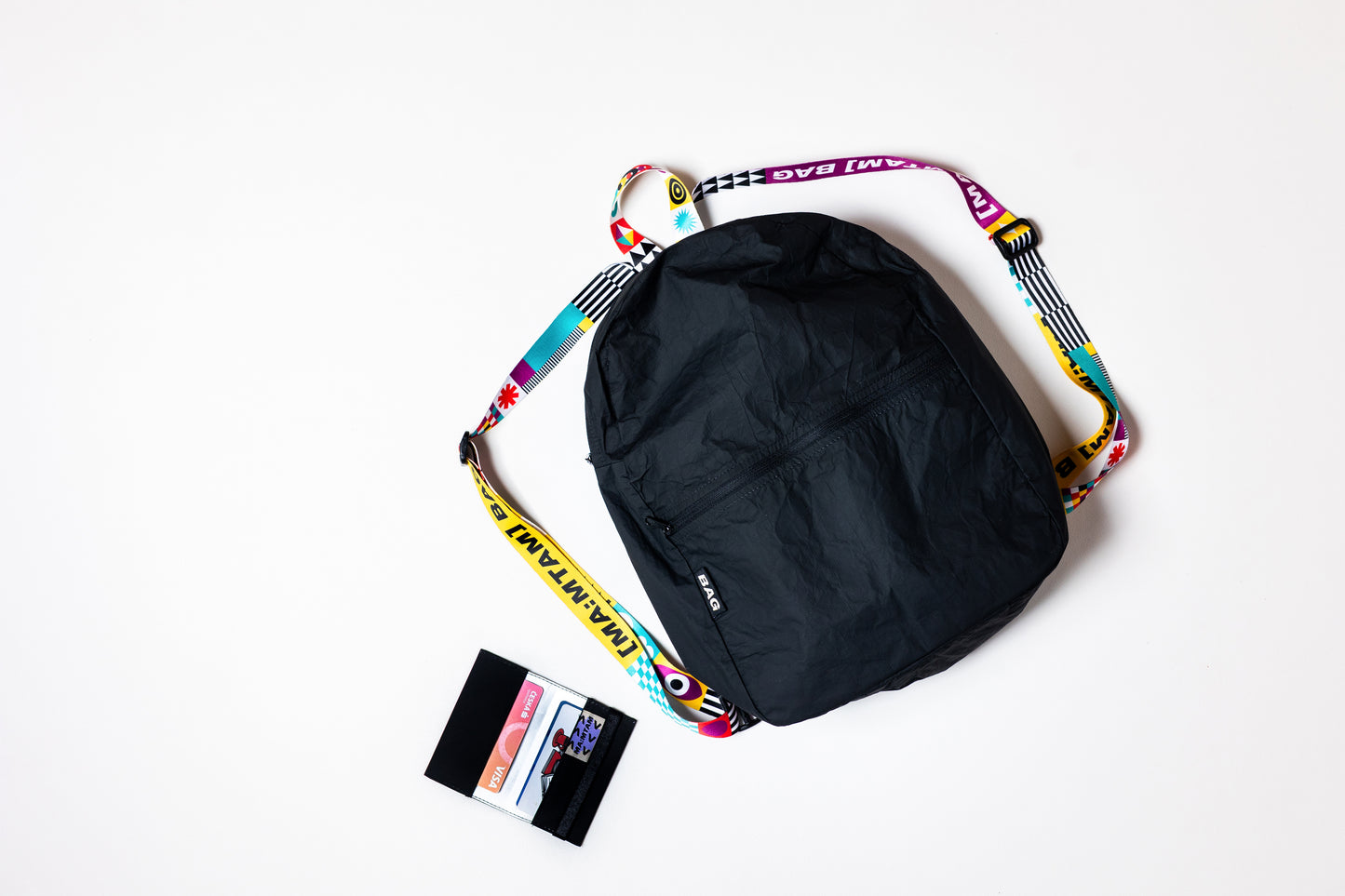 TYLA batoh větší černý : barevný popruh