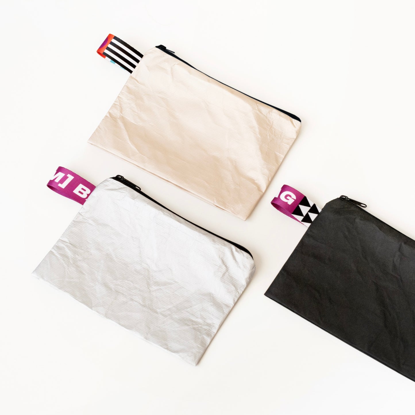 ARVO taštička zlatá : barevný popruh